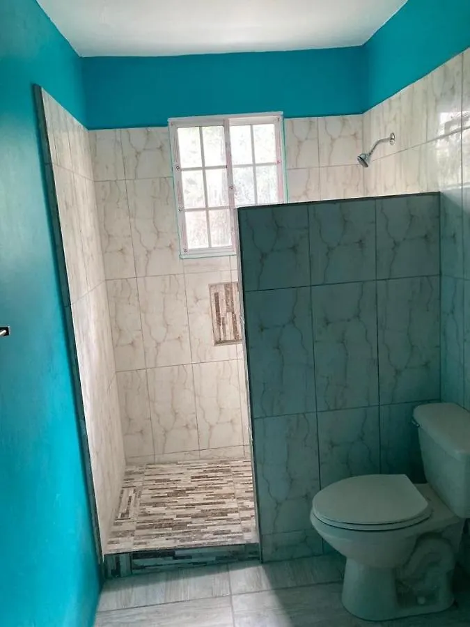 Yanceylargo Estate - Newly Built Modern 1 Bedroom Suite Villa مونتيغو باي 0*,